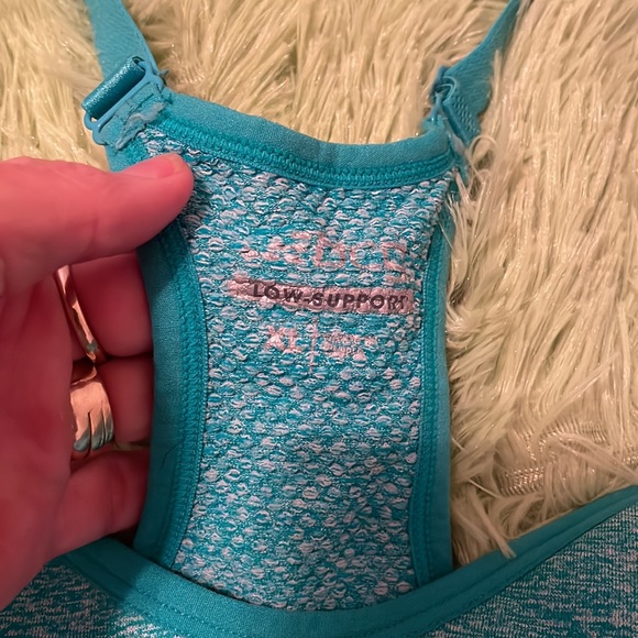 Sports bra and Tank Bundle - Picture 3 of 6